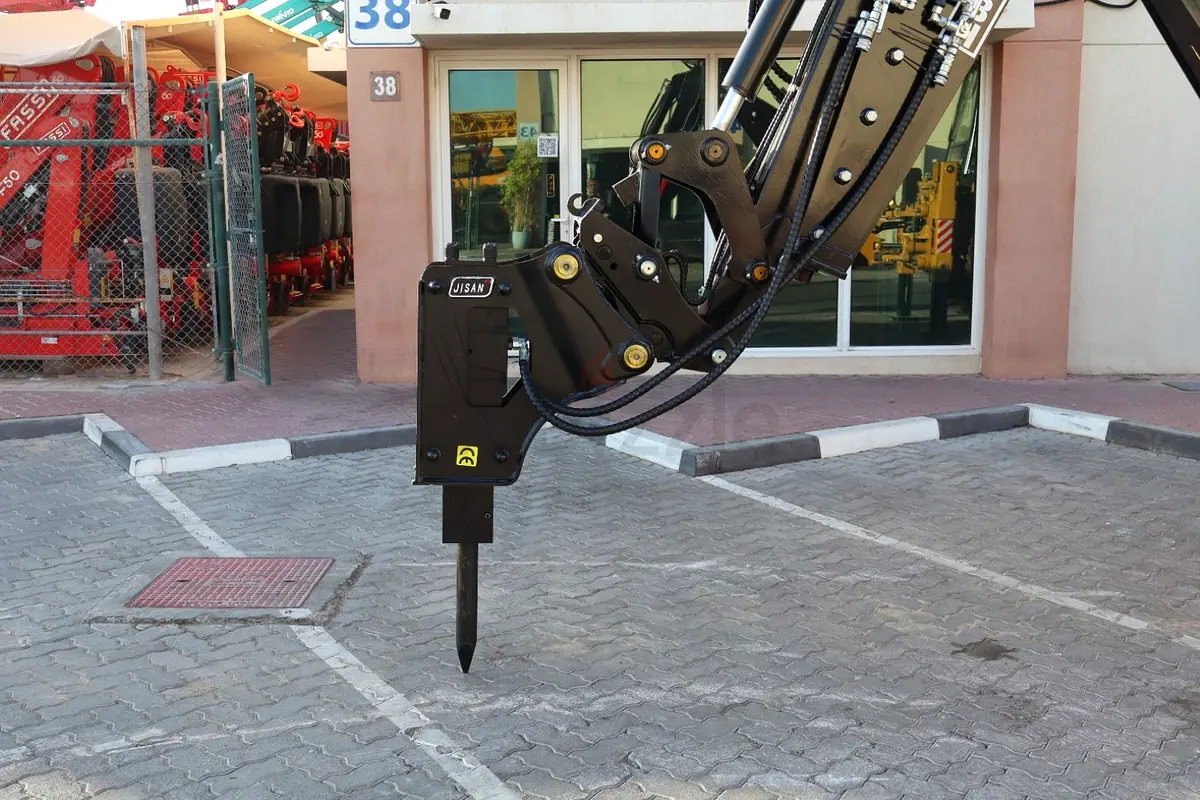 388H Backhoe Loader 7